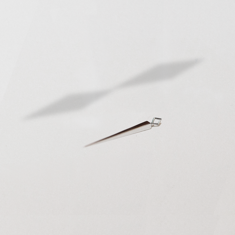 LA LUNE MIRROR OBELISK