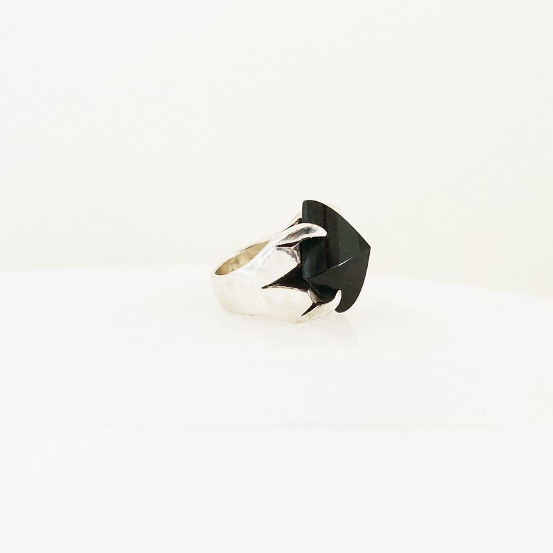 BLACK SPINEL DOVETAIL PYRAMID TALON RING